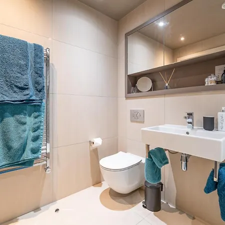 Entire 2 Bed - Free Parking - No. 35 - The Cosy Collection Ltd Lägenhet