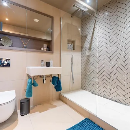 Appartement Entire 2 Bed - Free Parking - No. 35 - The Cosy Collection Ltd